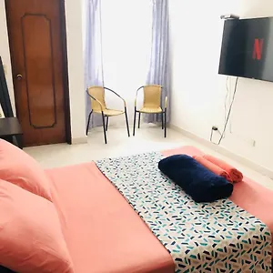 M&n Alojamiento Es En Un Apto Habitación en casa particular Medellín